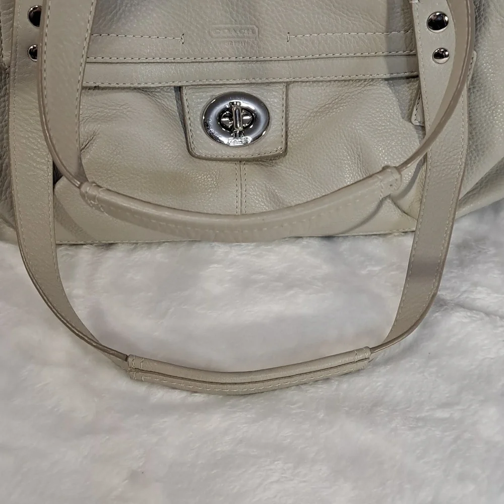 Coach Outstanding Condition